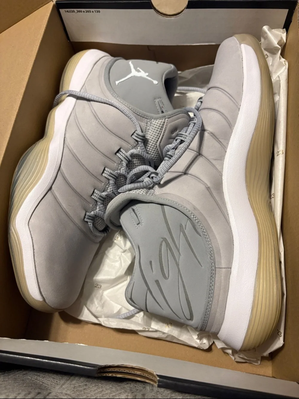 Jordan Super.Fly 2017 Sneakers in Wolf Gray/White Pure Platinum